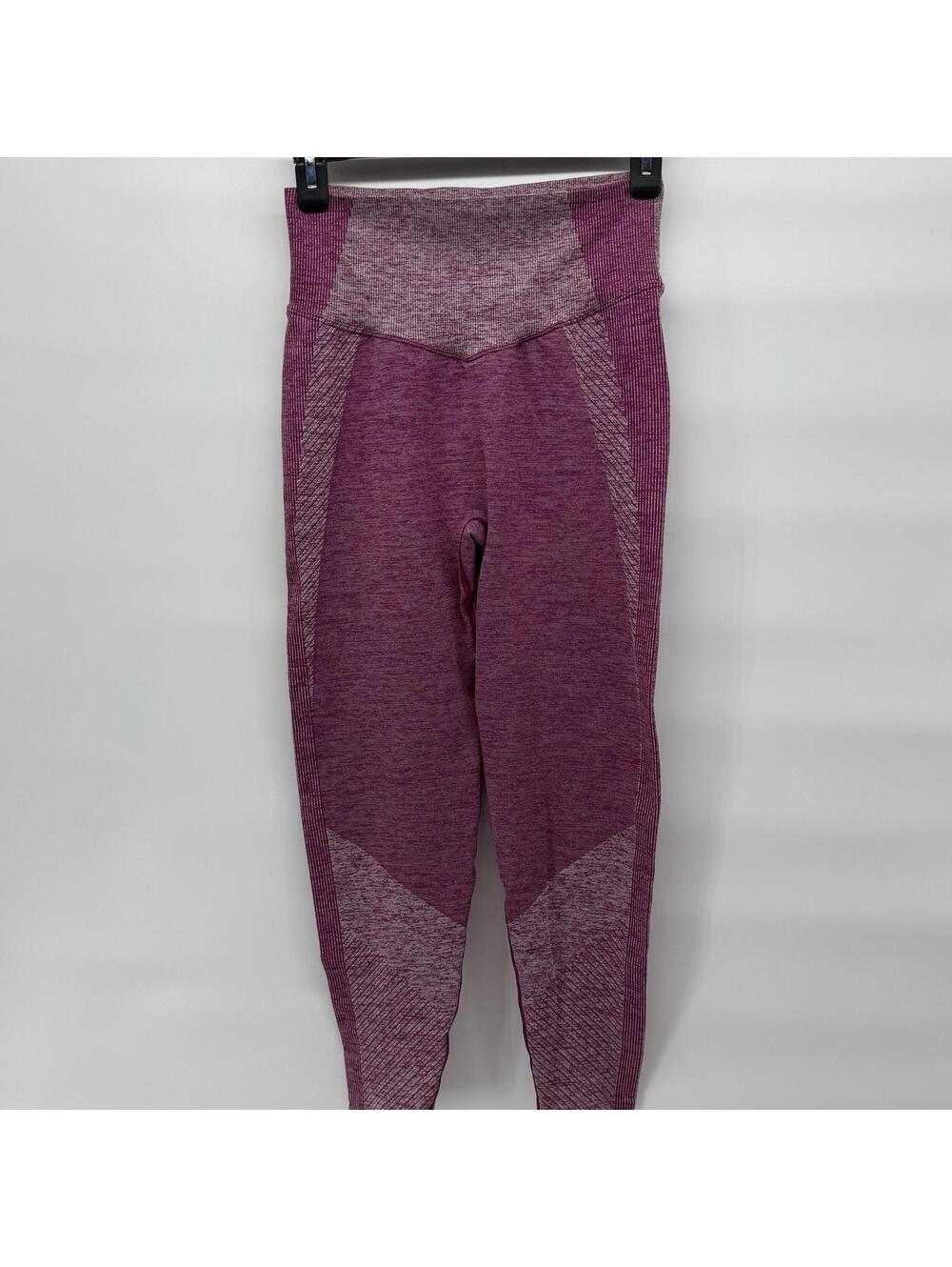 Pink Active Leggings Womens Medium Short Pink High Rise Seamless Stretch